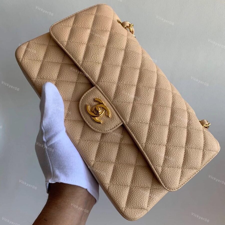 Classic flap Caviar , nude caviar with gold hardware