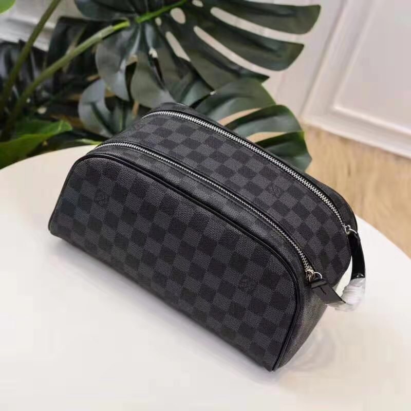 DOPP KIT TOILET POUCHDamier Graphite coated canvas